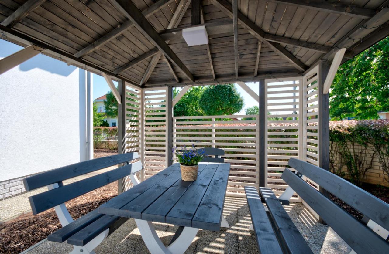 Villa Tara Buek Bagian luar foto