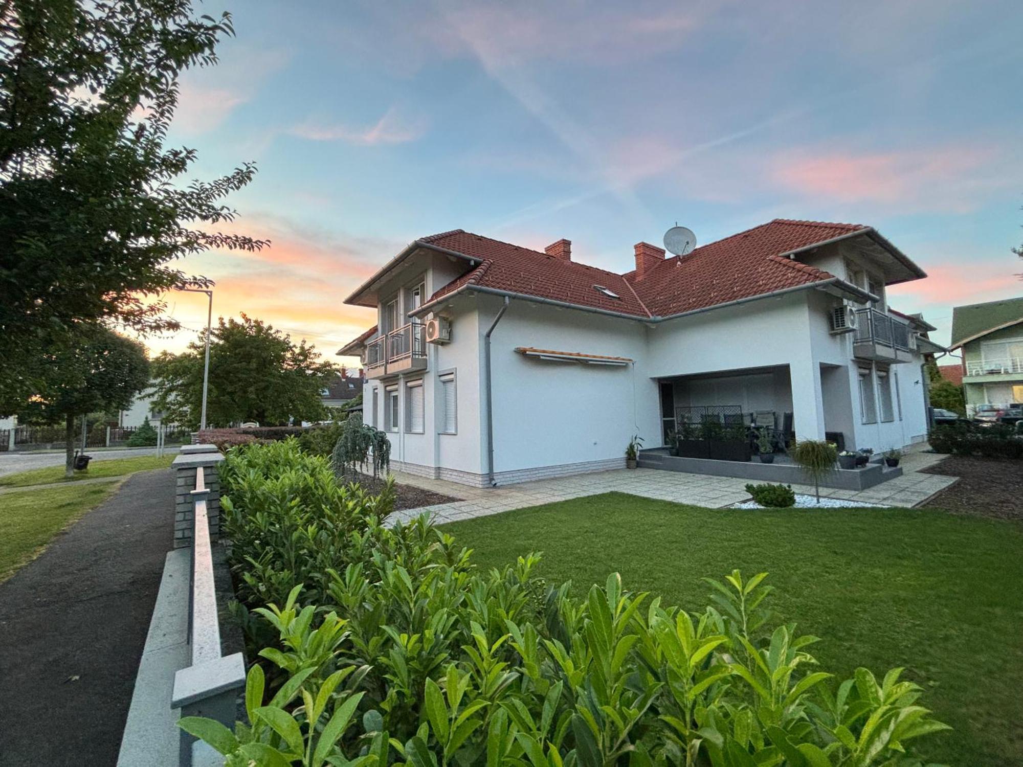 Villa Tara Buek Bagian luar foto